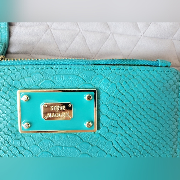Steve Madden Wristlet Purse Faux Leather Tiffany blue Zip Top Pocket Loop Strap - Picture 8 of 15
